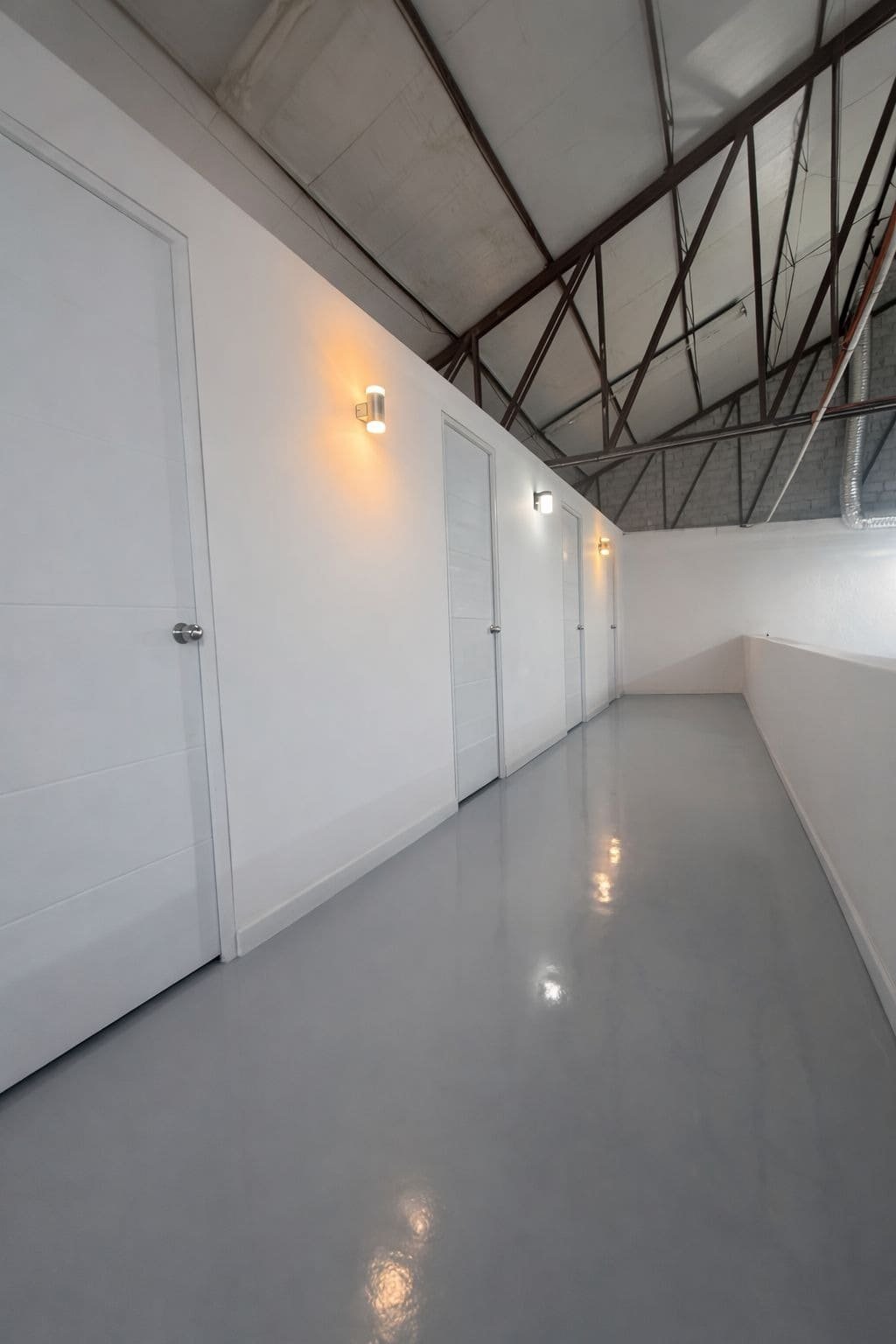 Cabina profesional de Grupo RC Automotriz